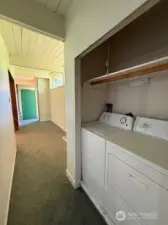 washer and dryer stay