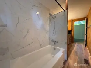 New tile enclosure