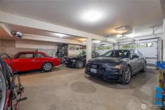 Large oversized garage