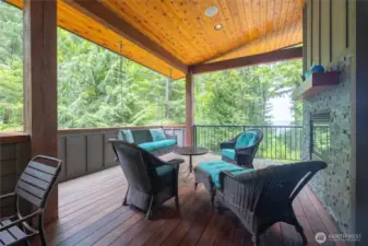 Entertainers delight! With views of Fairhaven and Bellingham Bay