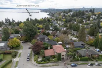 Within walking distance to the Laurelhurst Beach Club.