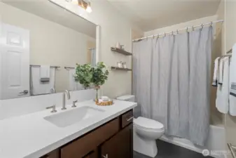 Primary ensuite bath