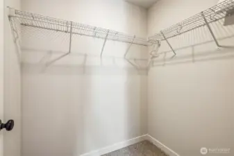 Disclaimer Secondary photos of same floor plan on different lot in different community: Photos are from another Luna, finishes, upgrades, and features may vary.