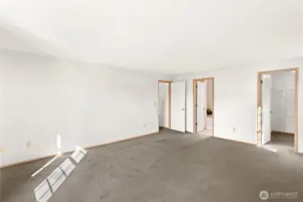 A different view facing the door of the primary bedroom.