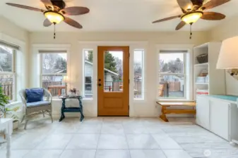 Bonus Room to Back Deck