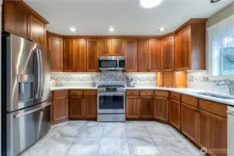 Quartz Countertops & Tile Backsplash