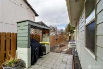 Covered Grilling Area