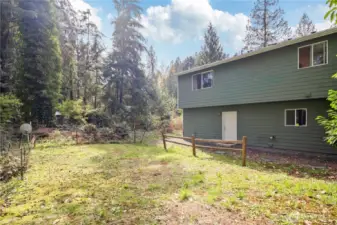 REAL nice back yard too; private and peaceful.  You'll want a fence because the river is 40' + downhill. If this were my house, I'd install a ladder system down to the river for some hang-time.