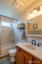 Guest bath with Quartz countertops