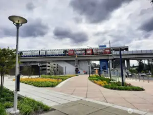 Minutes to the new Lynnwood Light Rail Station