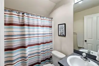 Full bath off primary