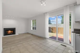 kitchen w.eating space and living room