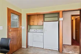 Full sized washer and dryer. And, additional freezer.
