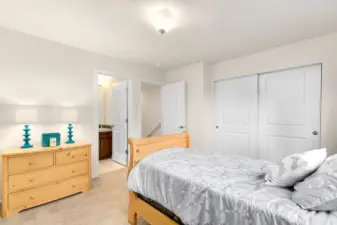 Guest bedroom