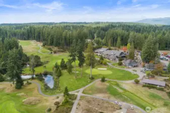McCormick Woods Golf Course and clubhouse is right across the street.
