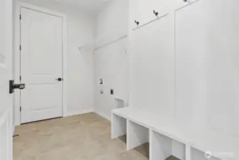 Photos of a similar home; same floor plan, colors, finishes, & upgrades may vary.