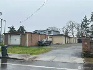 rental garage units