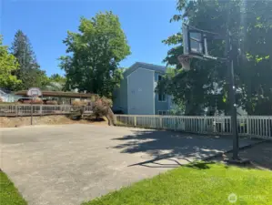 Full Basketball Court