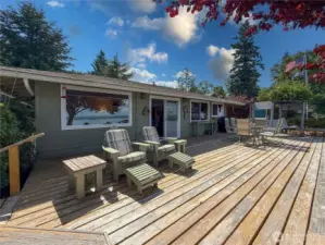 Large deck.