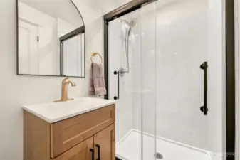 3/4 bath off kitchen/laundry room