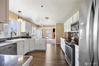 Kitchen - looking from dining room