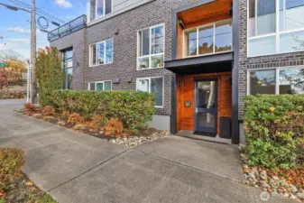 Main building entrance on 29th Ave S