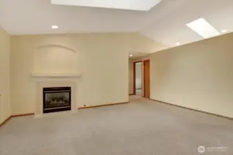 Looking back to hall to guest bedrooms and bath