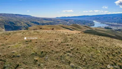 Panoramic Columbia River views from this elevated 20-acre homesite overlooking the Wenatchee Valley.