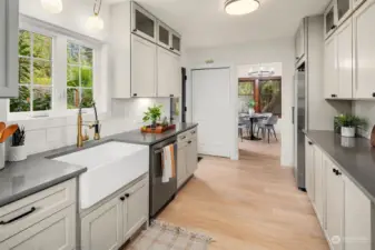 Brand new gorgeous kitchen