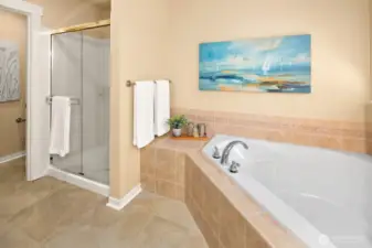 Luxurious 5 Piece Bath