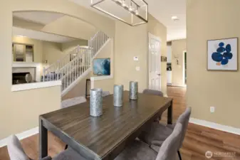 Flex space/Dining