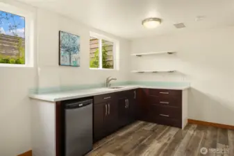 basement wet bar/ kitchenette
