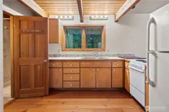 Cottage Kitchen~