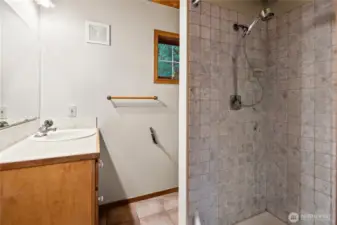 Cottage Bath~