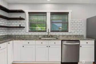 Kitchen W/Eating Space