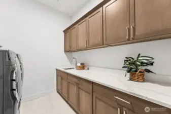 Upstairs laundry room-Washer and Dryer included!