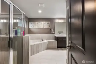 Primary Bath w Closet to Right