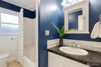 Main floor full bath