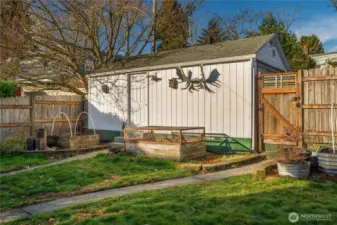 fully-fenced in back yard
