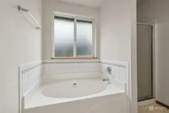 Ensuite Soaking tub and separate shower