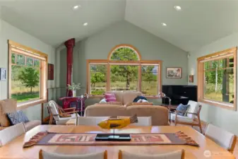 Sophisticated use of space! Designed for human scale. Protected view corridor through scattered ponderosa pines and open fields. Thank you Methow Conservancy!! The Feng Shui opens  and supports daily life and the  human experience!