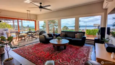 Stunning Puget Sound, Olympic Mountains and Sunset Views!