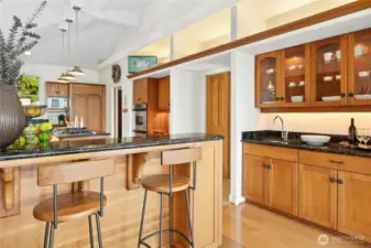 Wet Bar with Custom Cabinetry