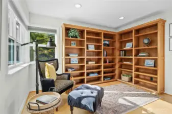 2nd level Library--could be an office--Light and Bright.