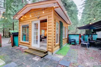 Shed with electrical