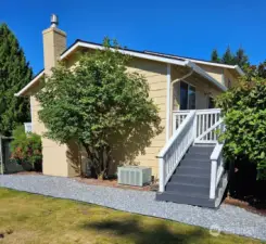 Stairs to back deck