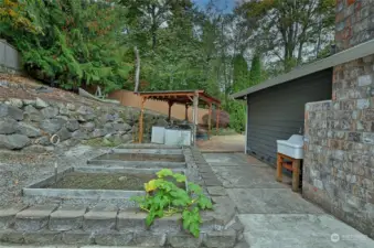 Raised Beds & Garden Sink...