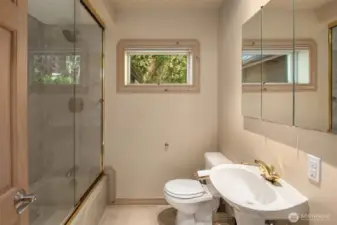 Downstairs full bath