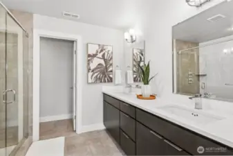 Elegant primary bath