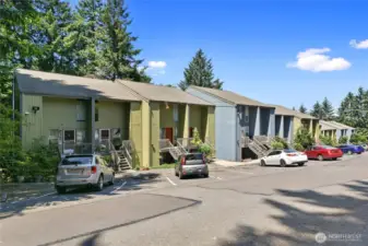This well-managed community sparkles with recent updates and standout affordability - proof that great living doesn’t have to come with a big price tag!